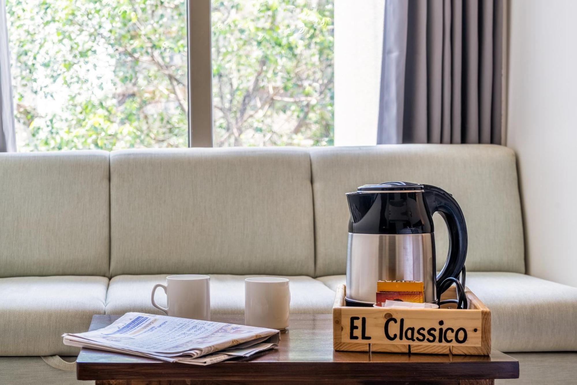Hotel El Classico Rajkot Eksteriør bilde
